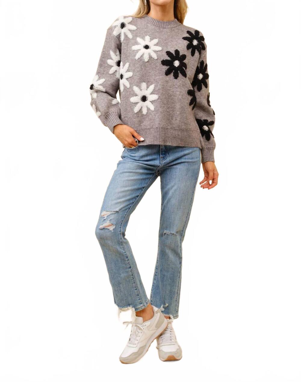 NEW BLUE B daisy flower pattern crewneck sweater in grey
